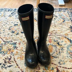 Hunter Gloss Rain Boots - Black Size US 6